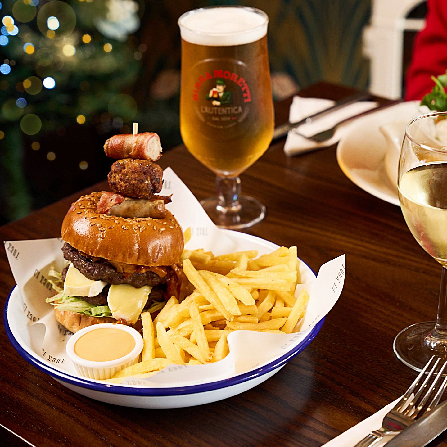 Festive Lunch & Dinner at The Llangewydd Arms in Bridgend